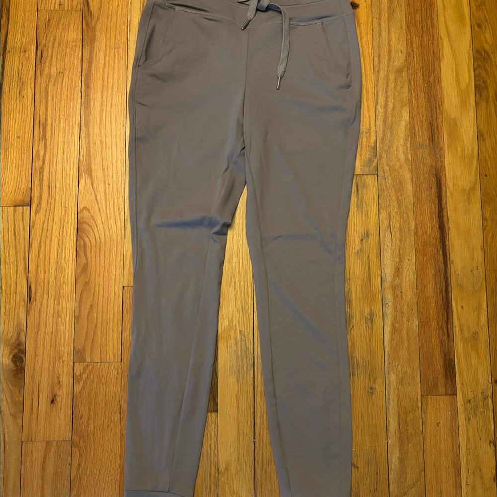 Halara Women’s XS Gray Jogger Pants